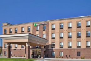  Holiday Inn Express Hotel and Suites Lincoln Airport, an IHG Hotel  Линкольн